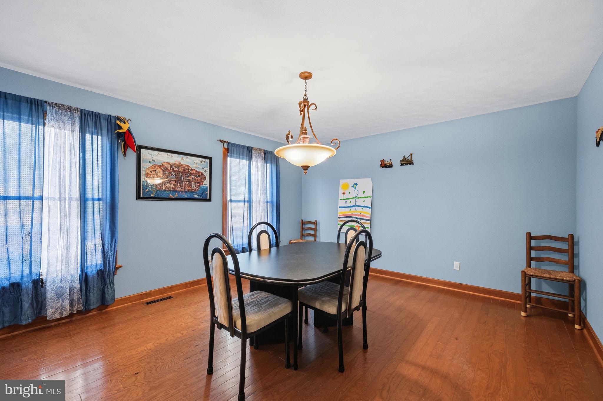 LAKE MONTICELLO - Residential