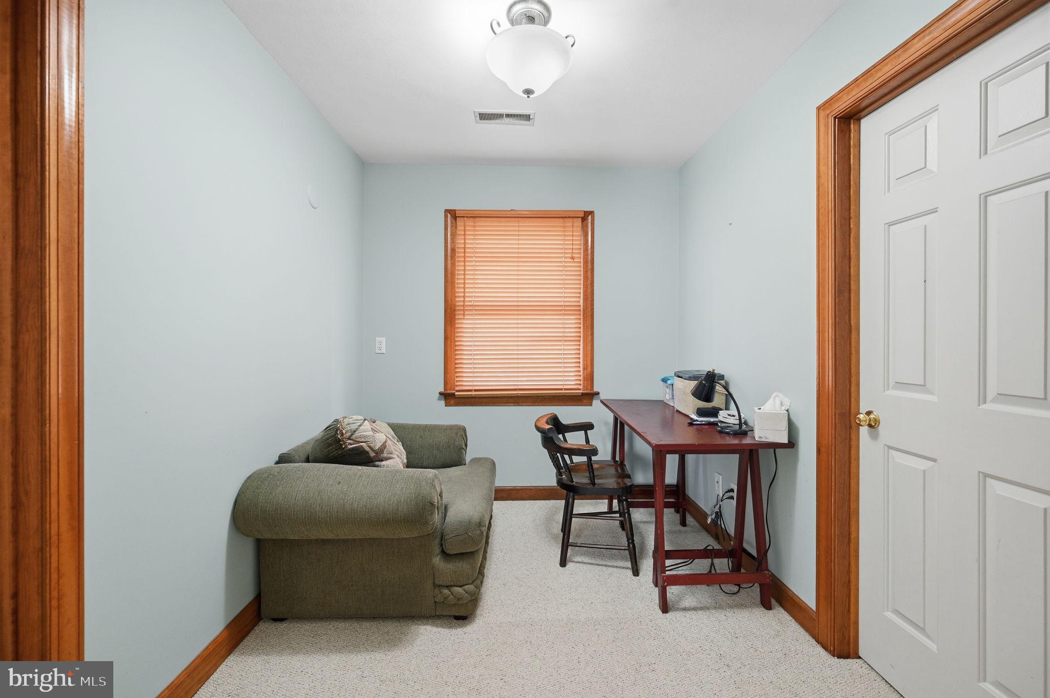 LAKE MONTICELLO - Residential