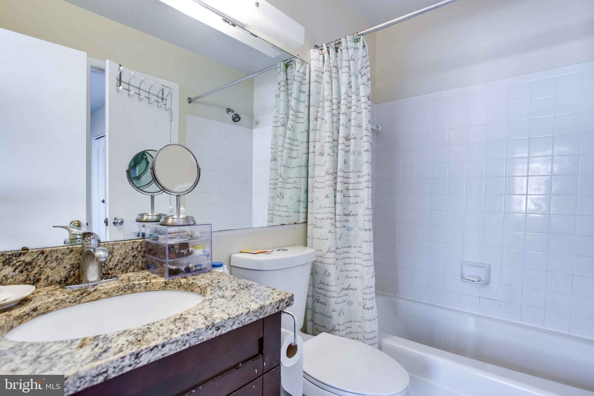 DOCKSIDE - Residential