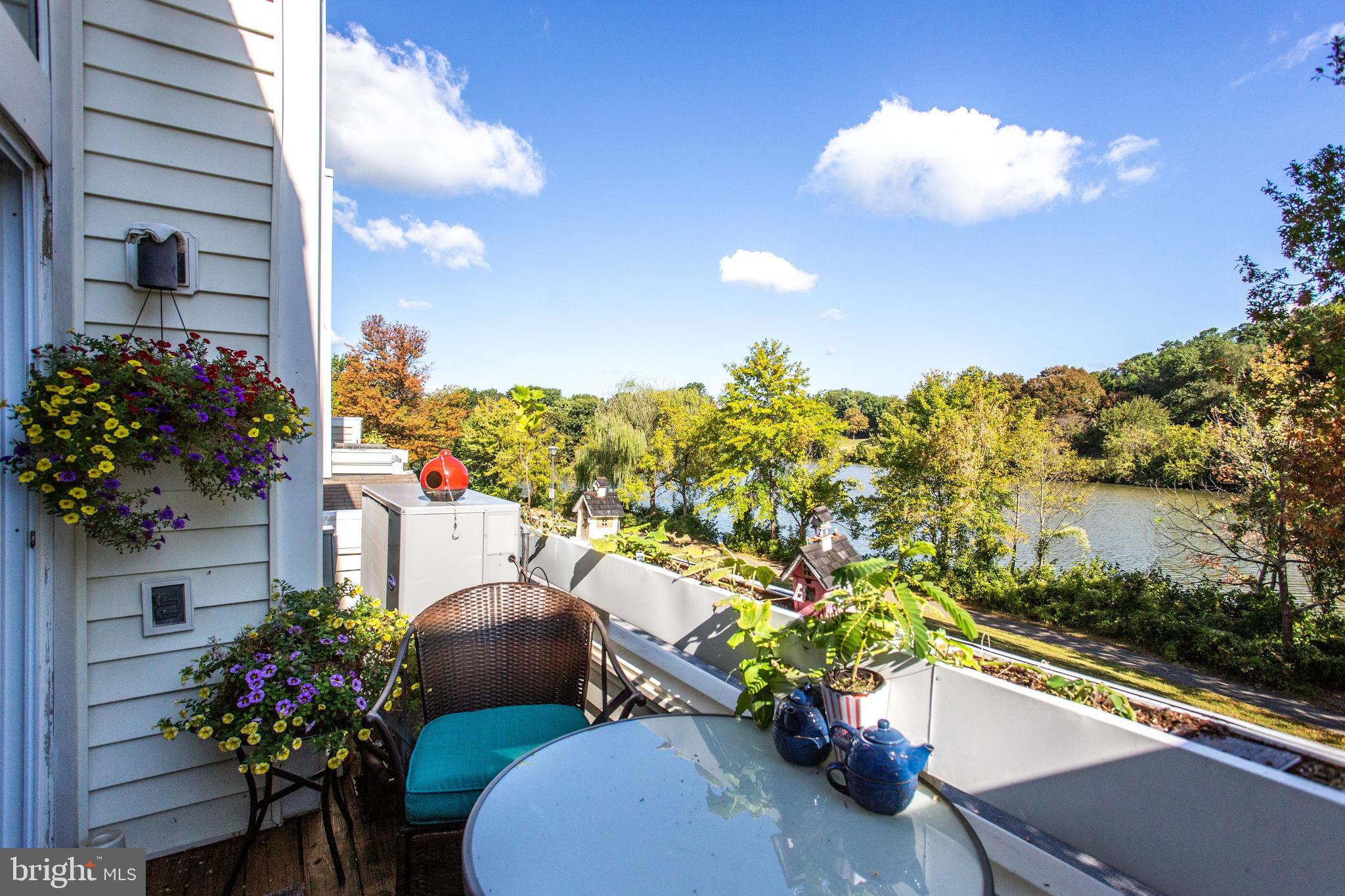 DOCKSIDE - Residential