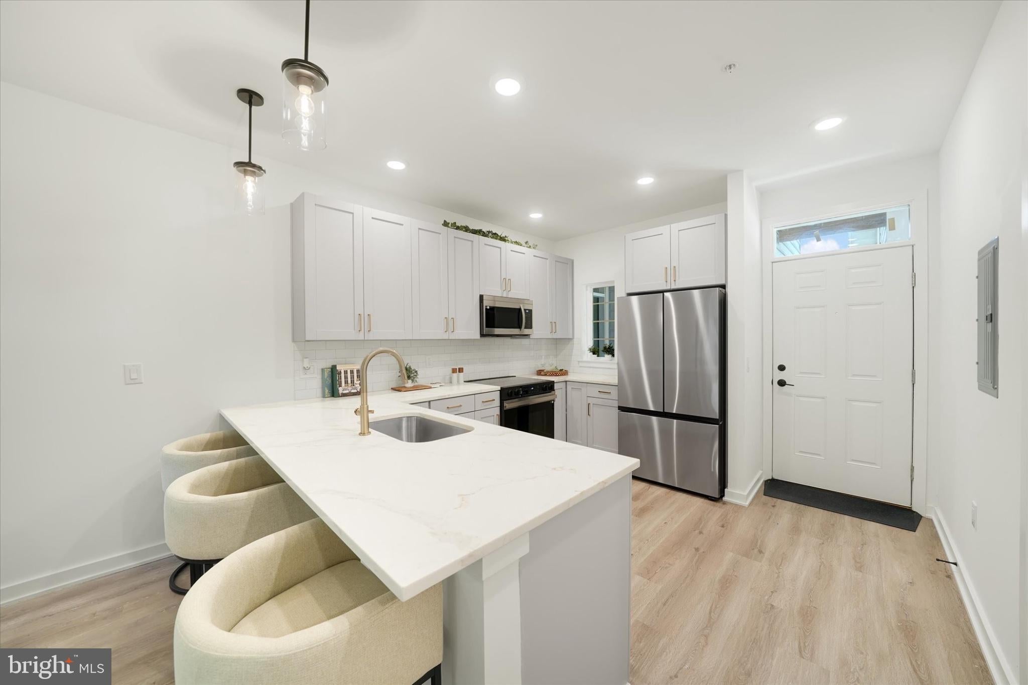 201 COLONIAL DOWNS COURT 2305