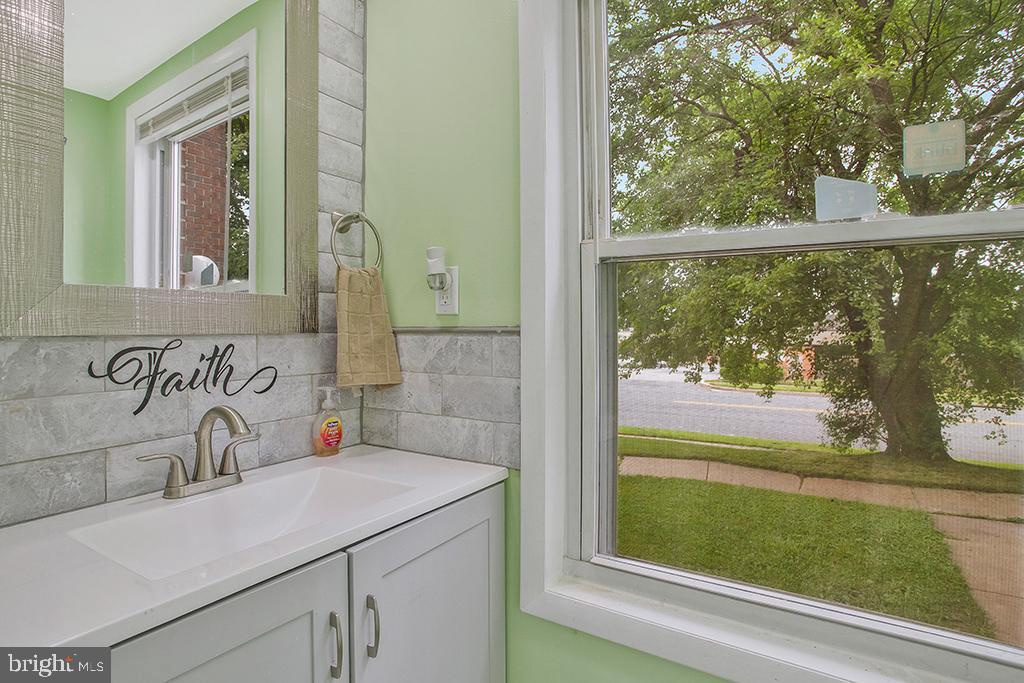 VILLAGE TOWNHOMES - Residential