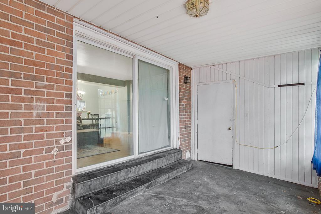 VILLAGE TOWNHOMES - Residential