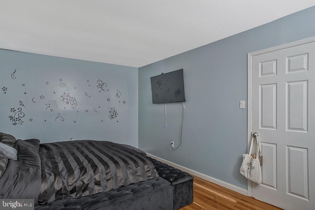 VILLAGE TOWNHOMES - Residential