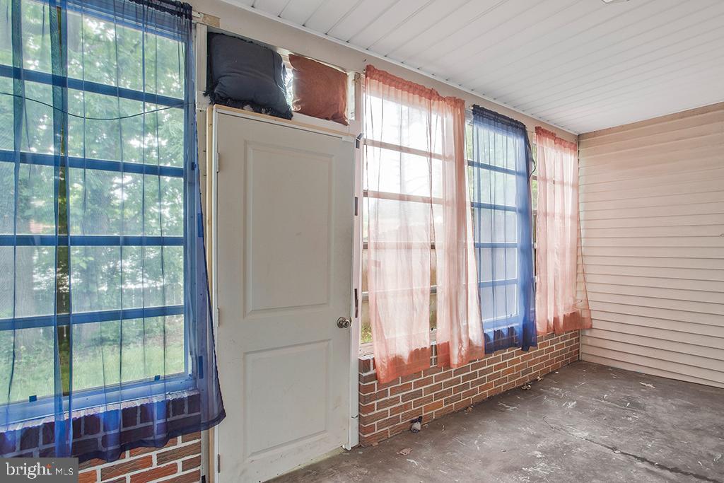 VILLAGE TOWNHOMES - Residential