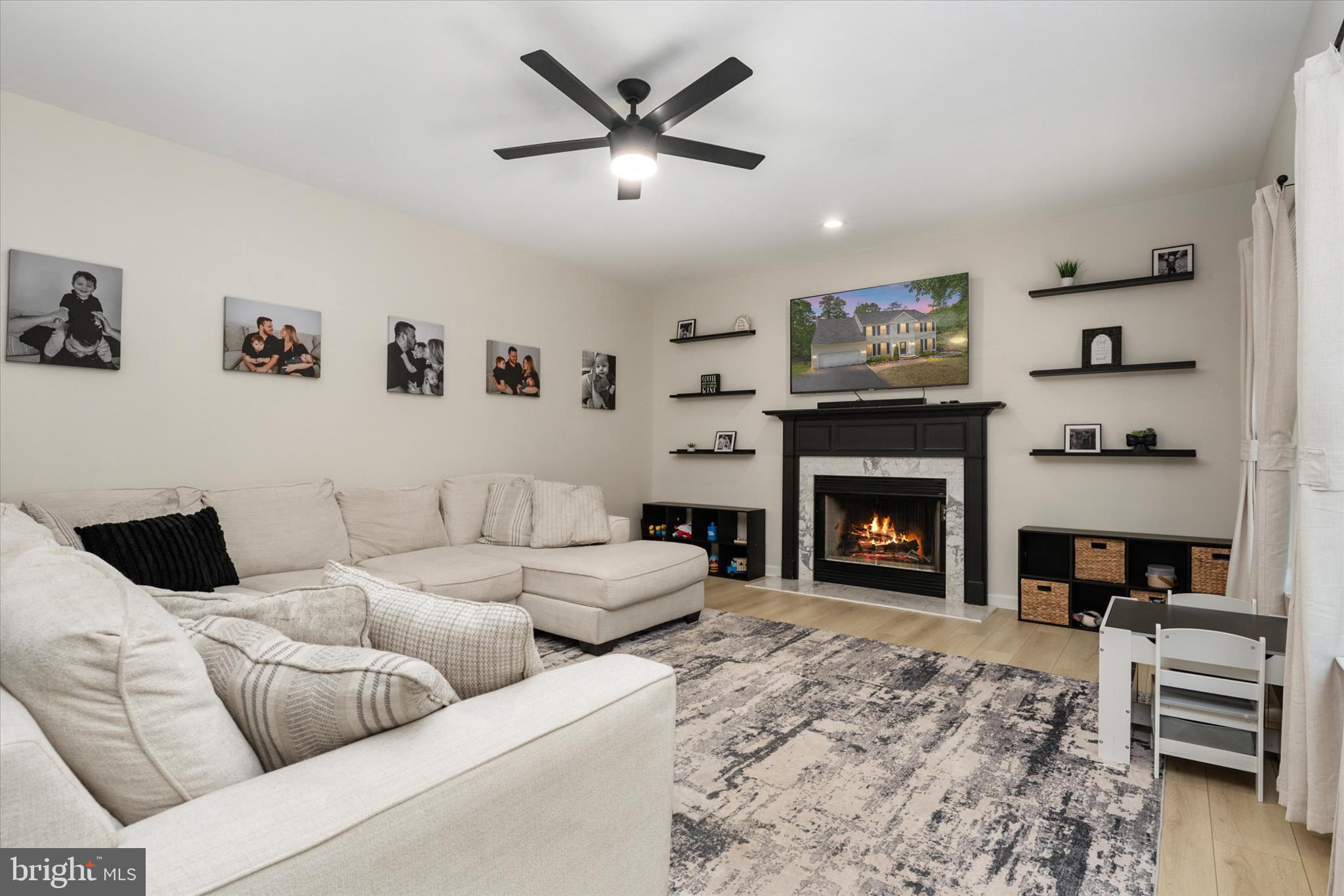 SAYBROOKE WOODS - Residential