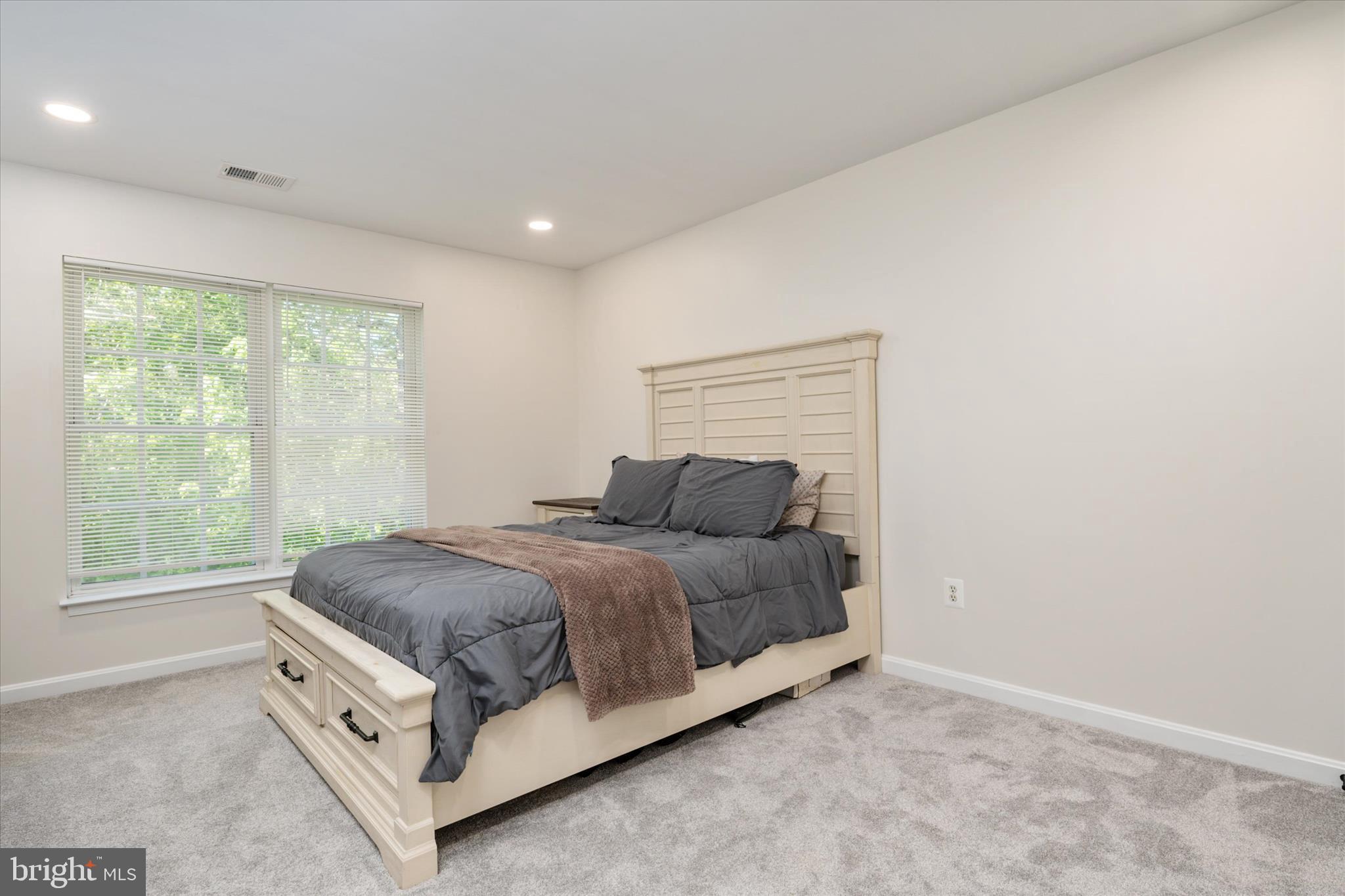 SAYBROOKE WOODS - Residential