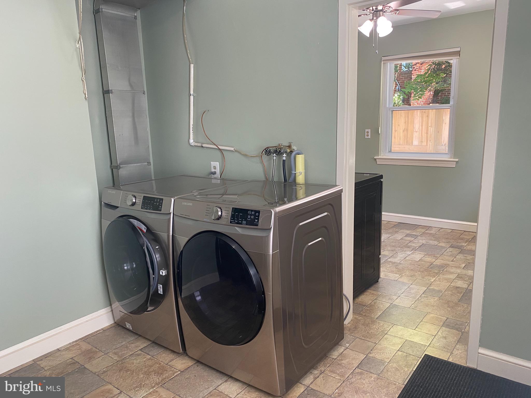 SOUTH FOUR CORNERS - Residential Lease