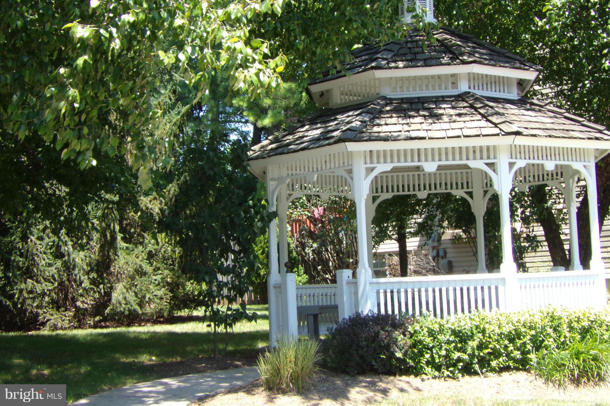 OLD TOWN STATION - Residential