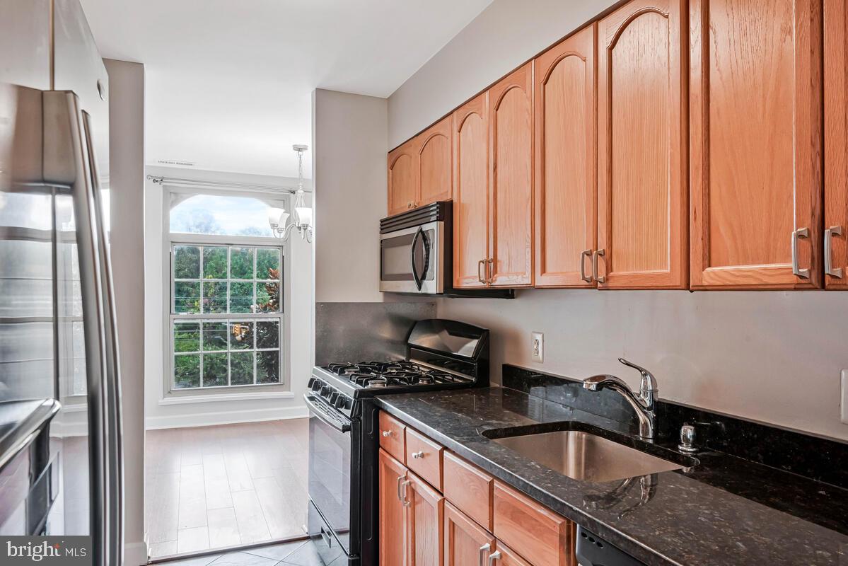 WOODBURN VILLAGE - Residential