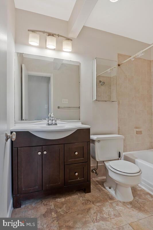 WOODBURN VILLAGE - Residential