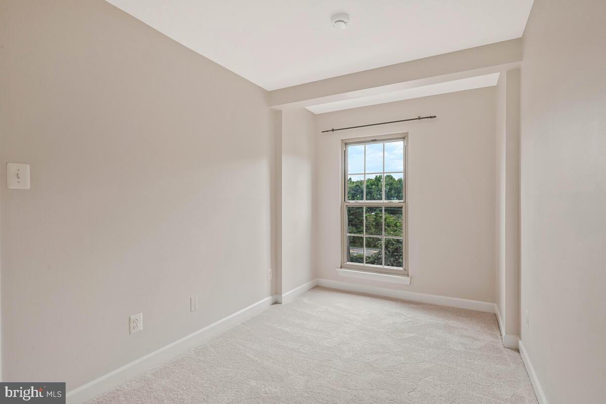 WOODBURN VILLAGE - Residential