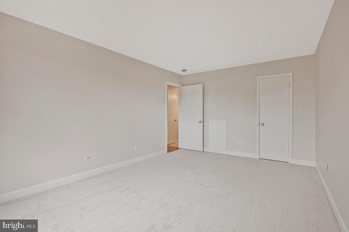 WOODBURN VILLAGE - Residential