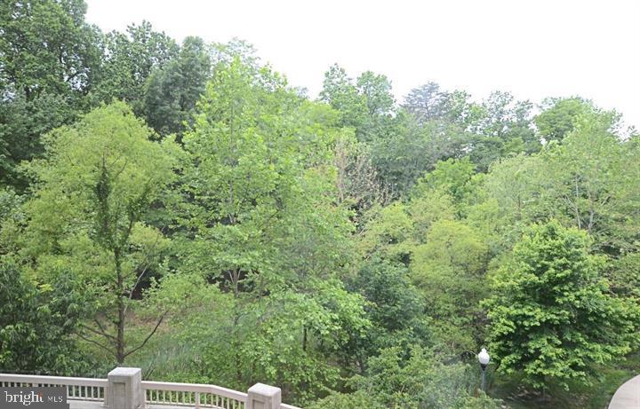 VANTAGE POINT EAST @ LEISURE WORLD - Residential
