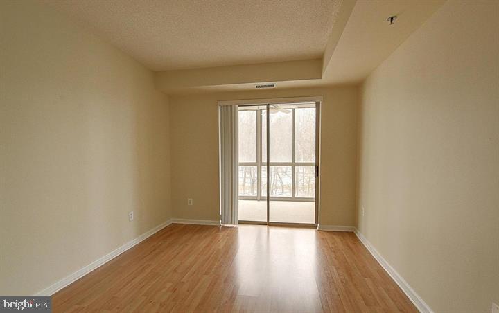 VANTAGE POINT EAST @ LEISURE WORLD - Residential