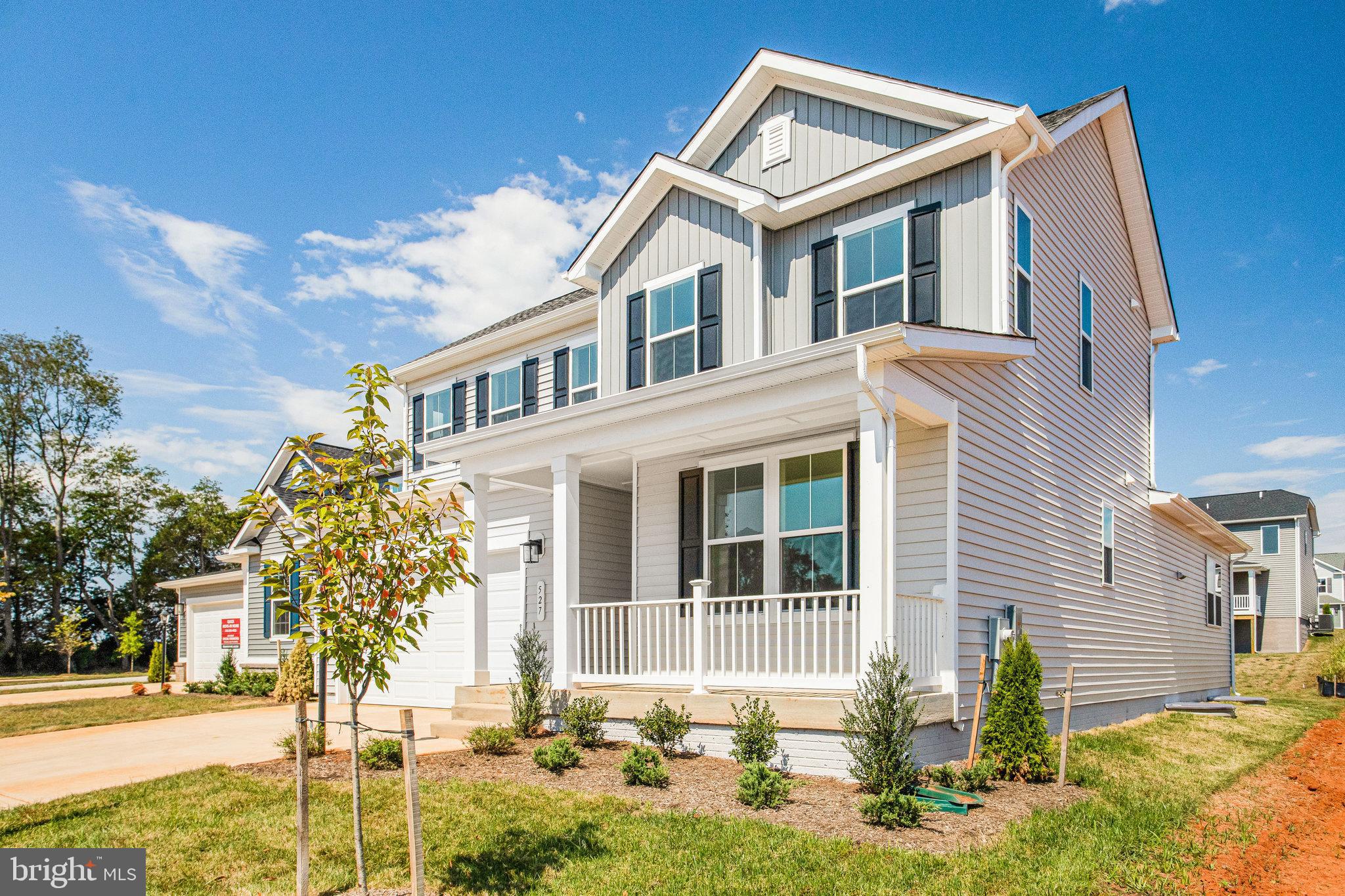 ROUND HILL MEADOWS - Residential