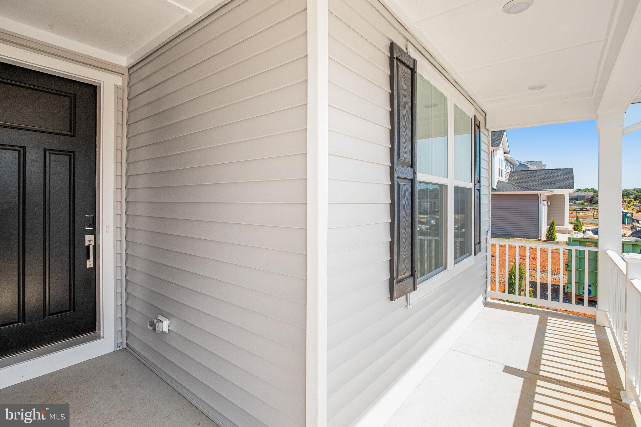 ROUND HILL MEADOWS - Residential