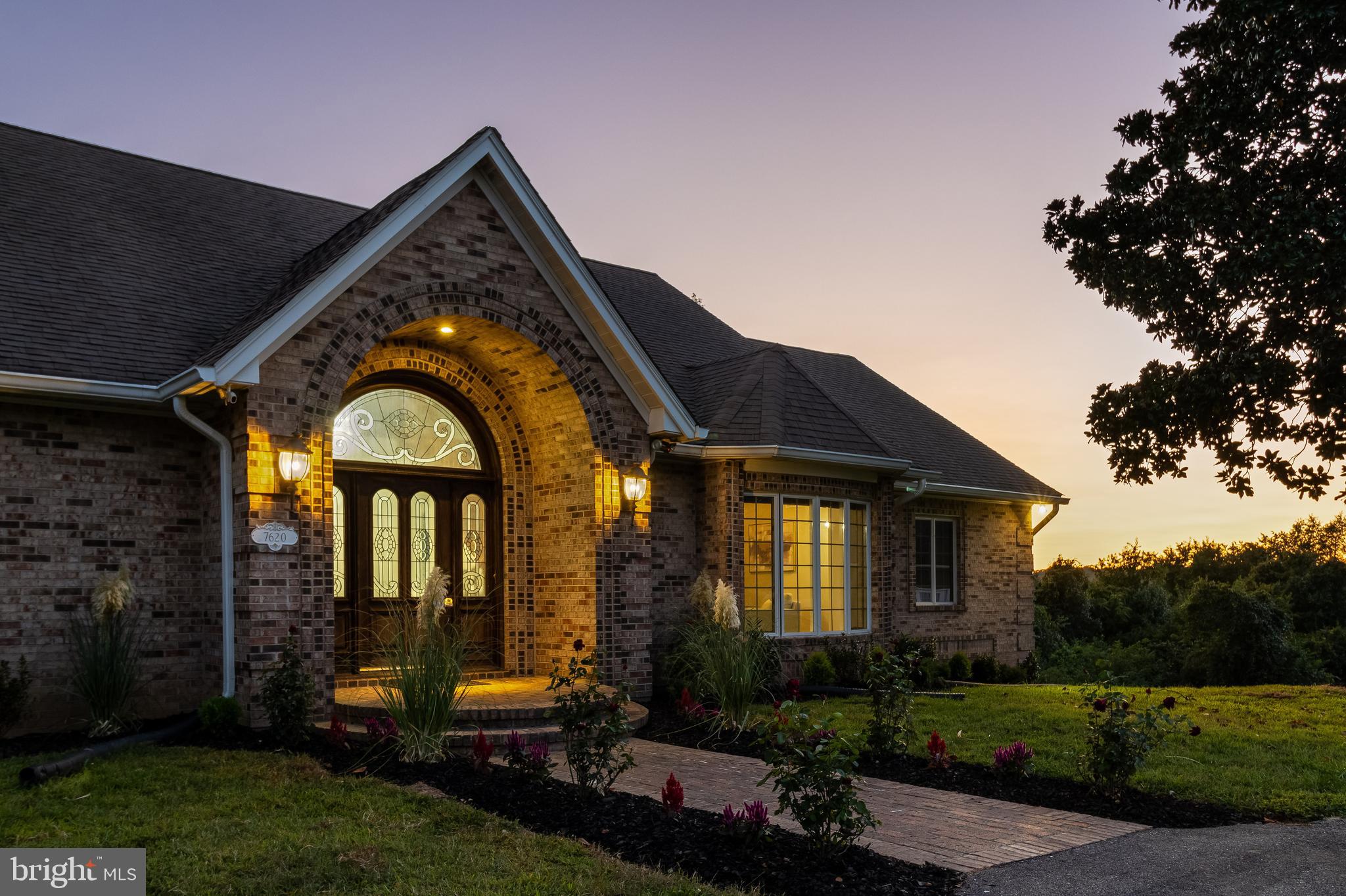 LOCUST GROVE ESTATES SUB - Residential