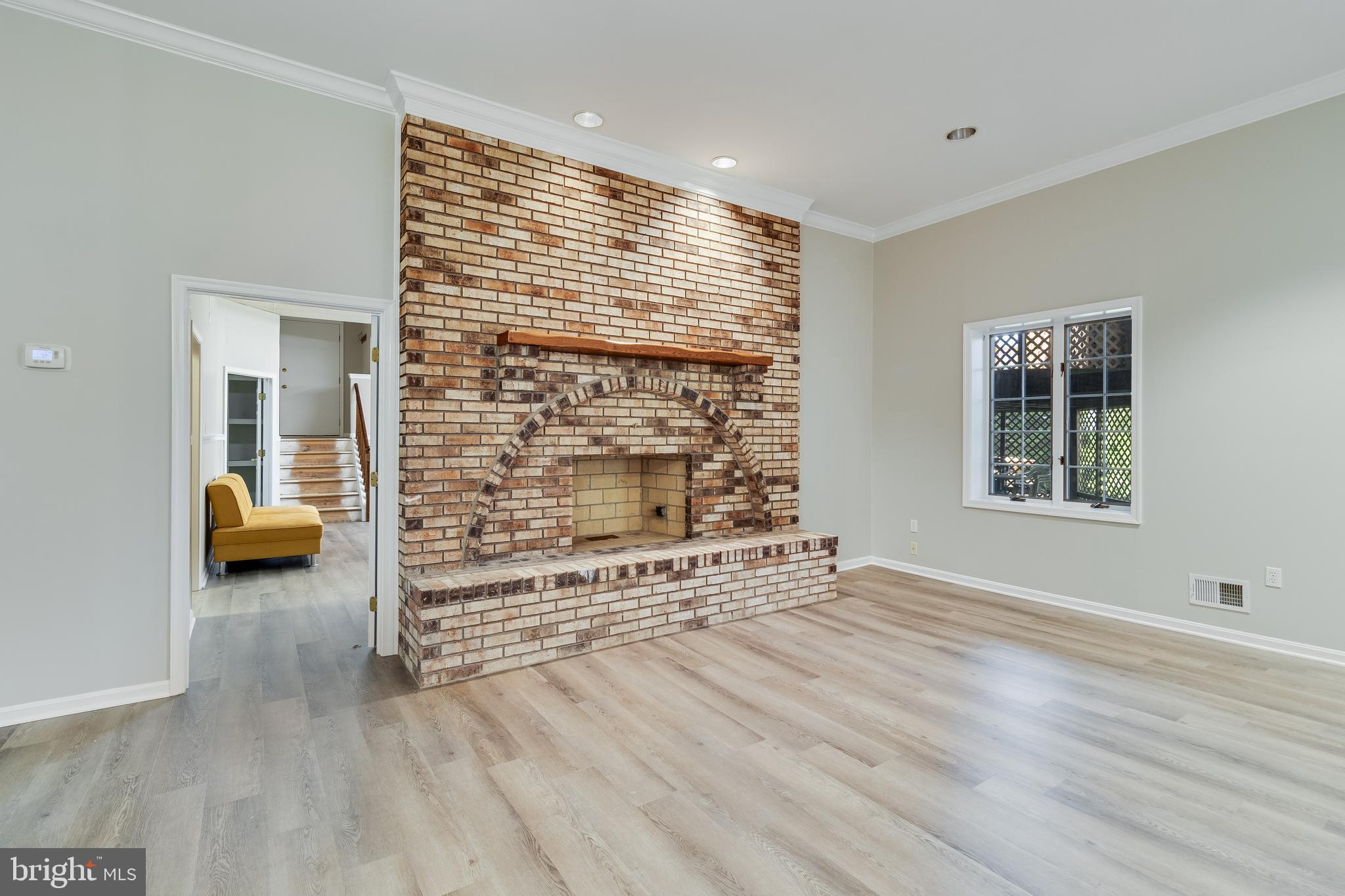 LOCUST GROVE ESTATES SUB - Residential