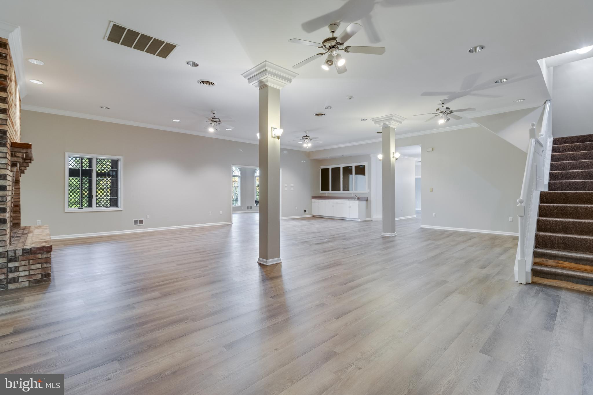 LOCUST GROVE ESTATES SUB - Residential