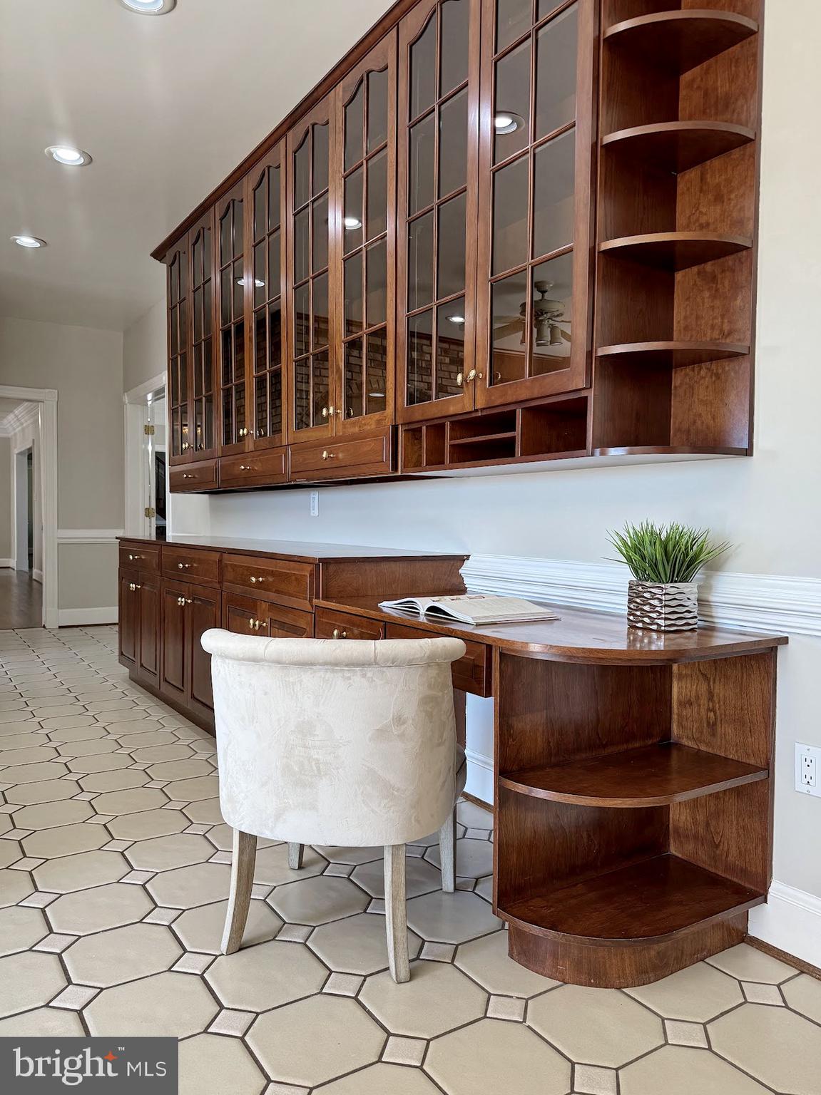 LOCUST GROVE ESTATES SUB - Residential