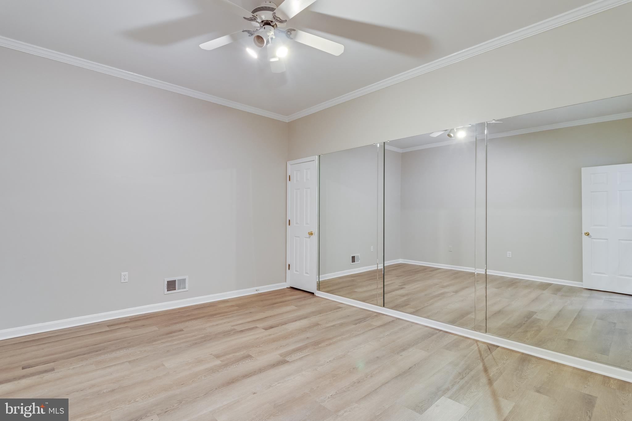 LOCUST GROVE ESTATES SUB - Residential