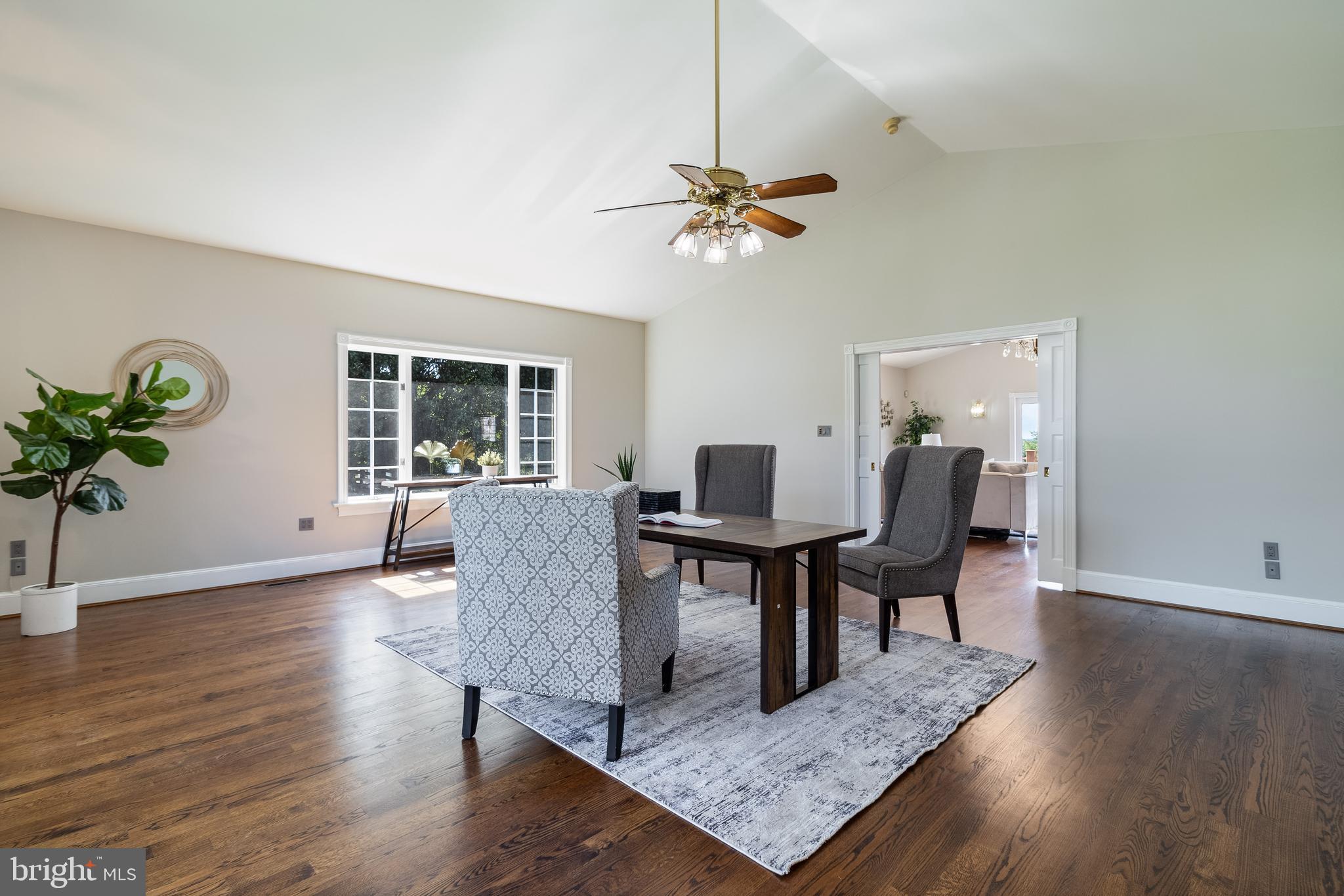 LOCUST GROVE ESTATES SUB - Residential