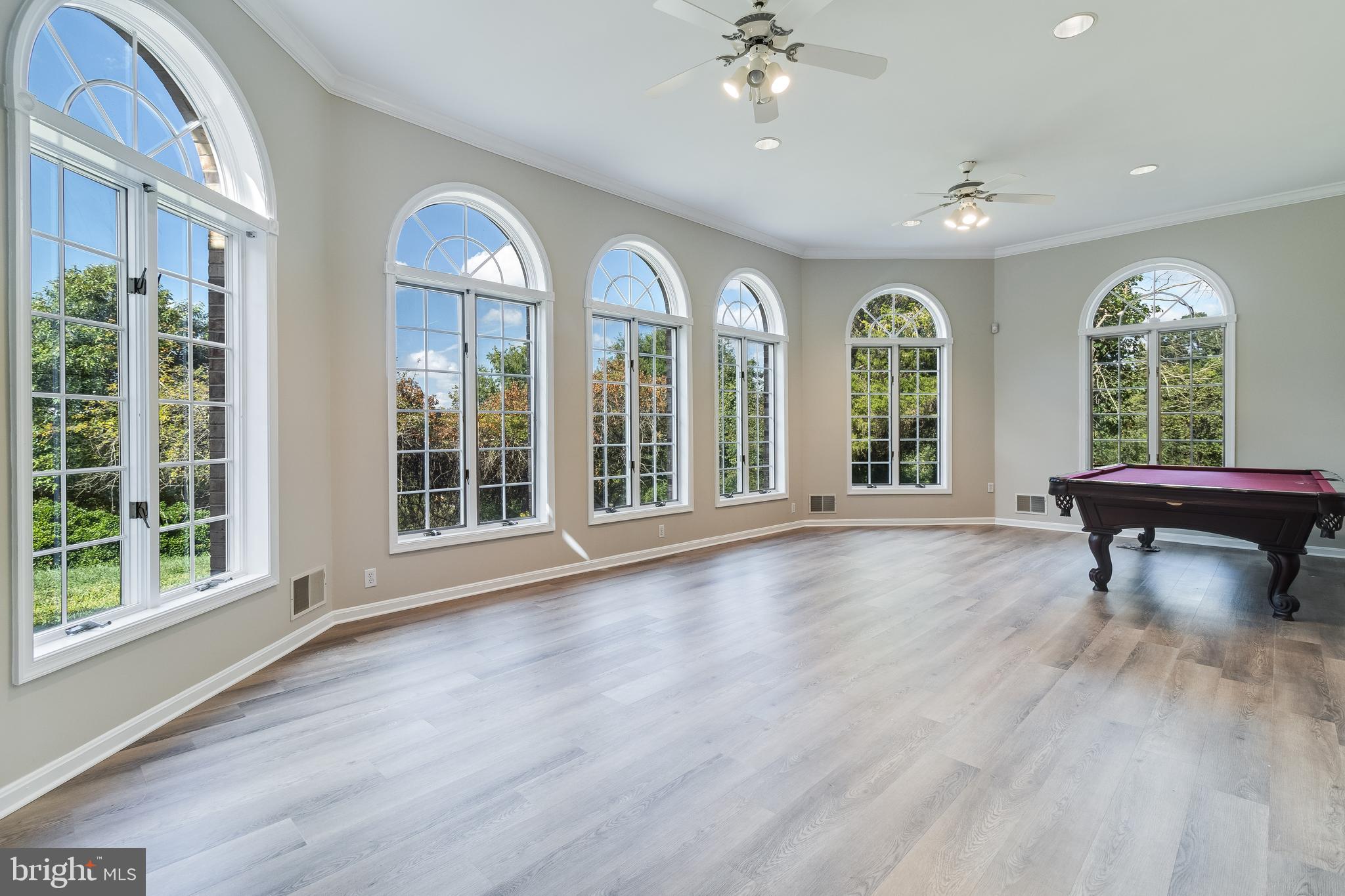 LOCUST GROVE ESTATES SUB - Residential