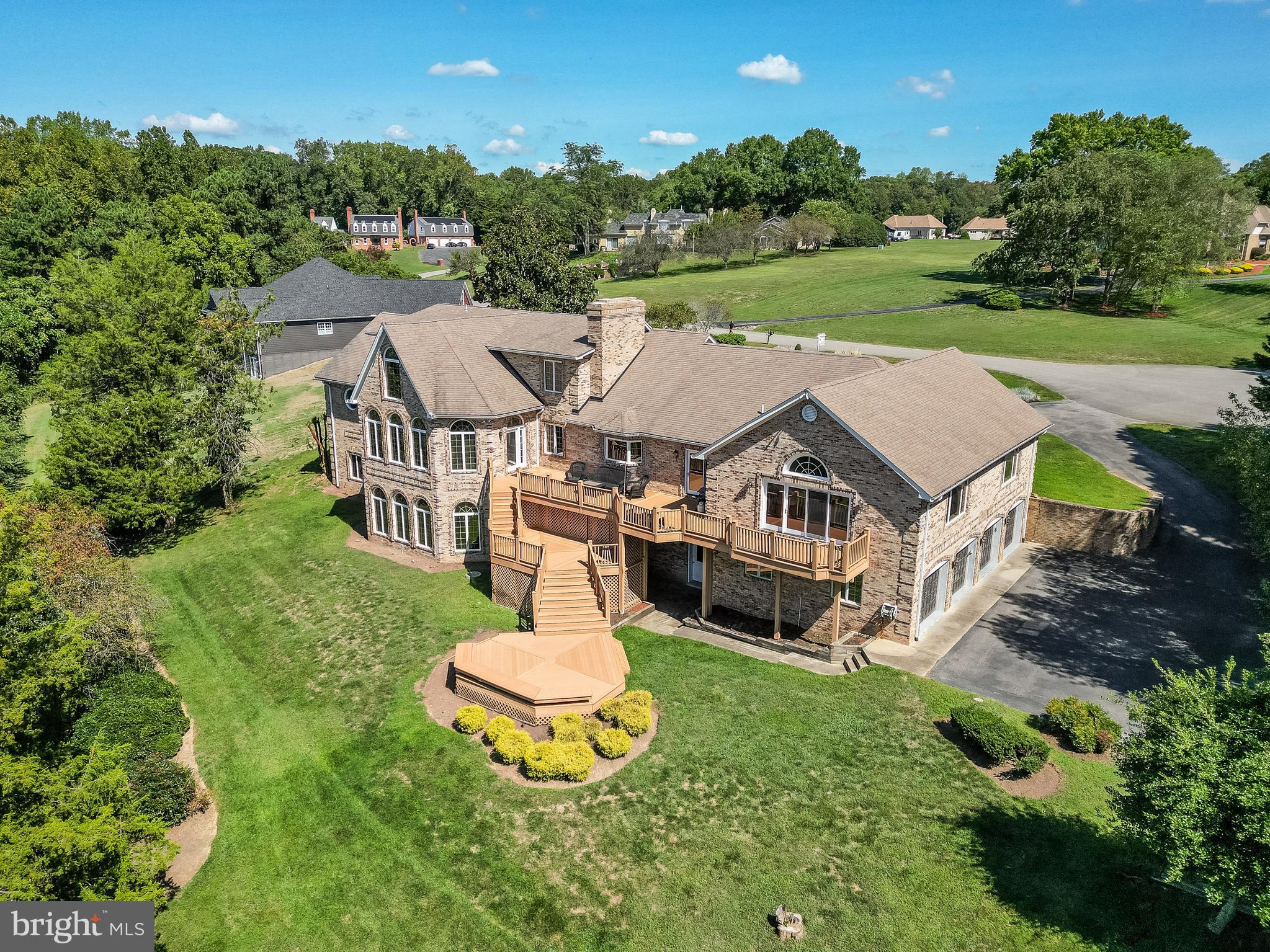 LOCUST GROVE ESTATES SUB - Residential