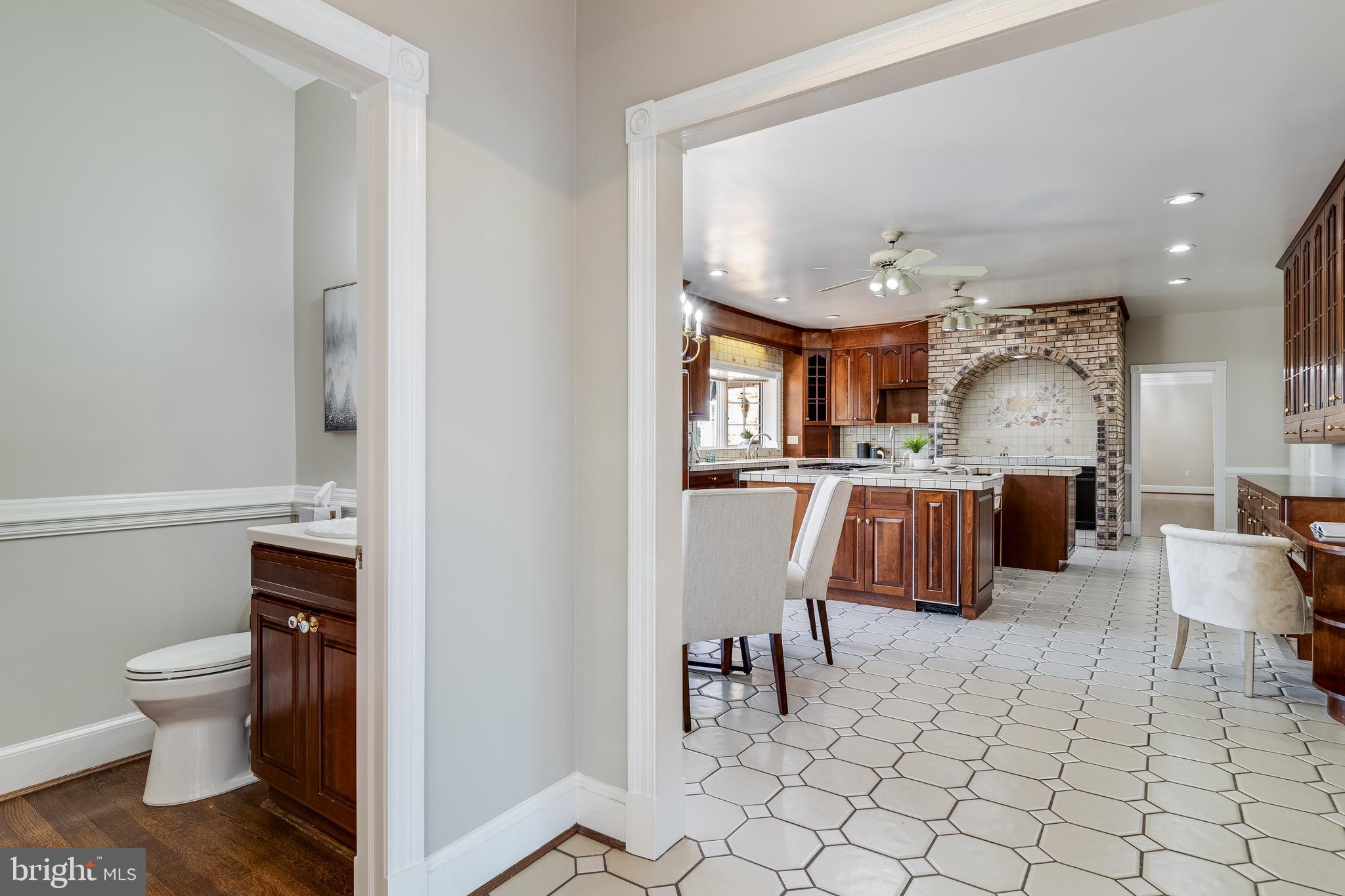 LOCUST GROVE ESTATES SUB - Residential