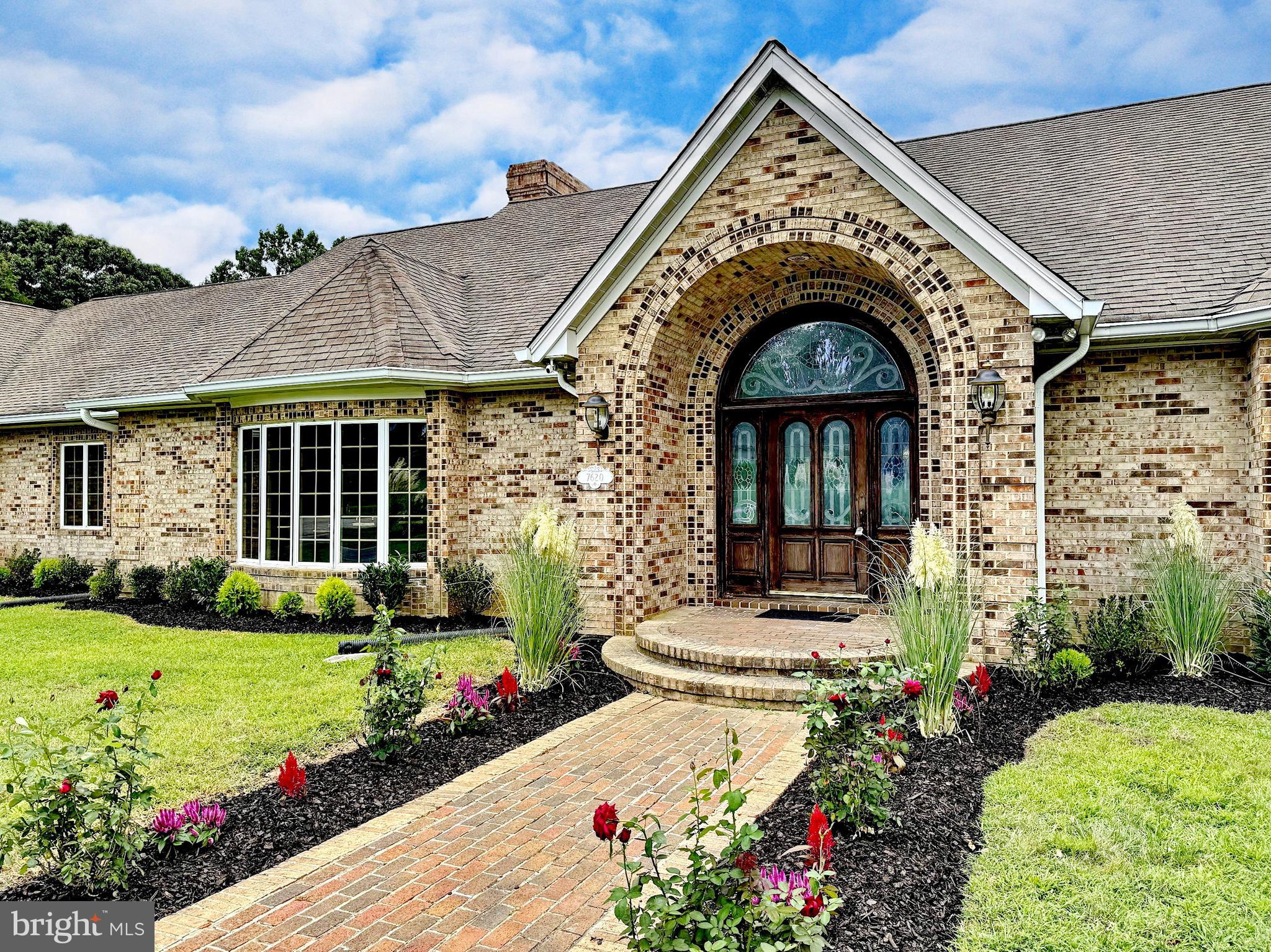 LOCUST GROVE ESTATES SUB - Residential