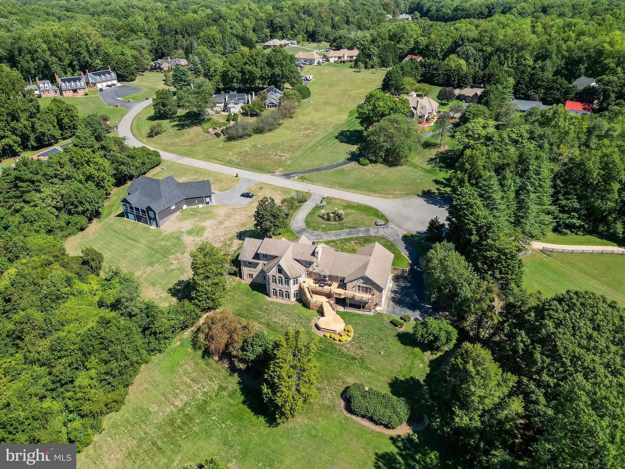 LOCUST GROVE ESTATES SUB - Residential