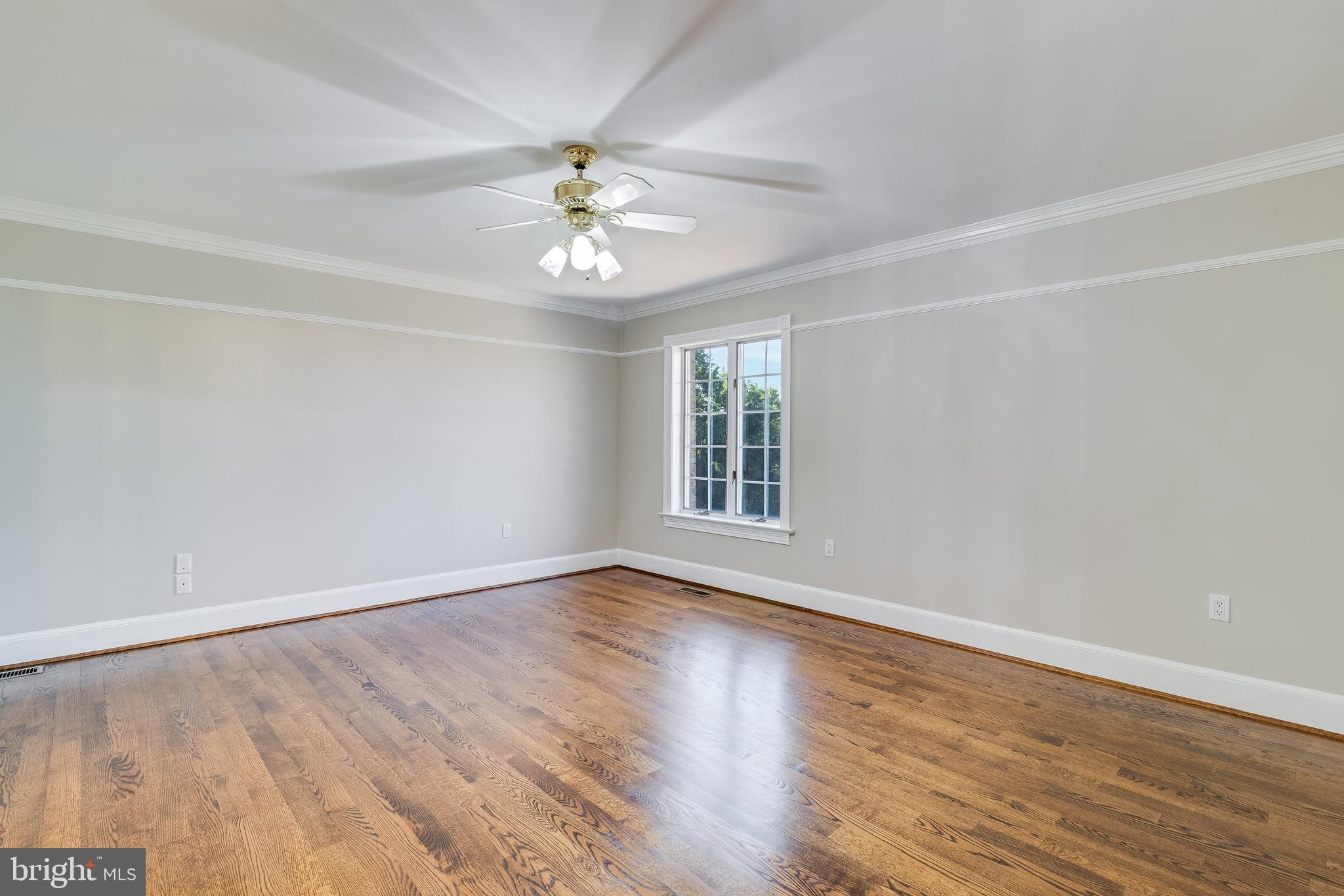 LOCUST GROVE ESTATES SUB - Residential