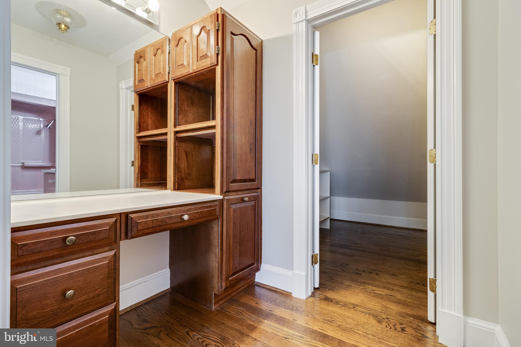 LOCUST GROVE ESTATES SUB - Residential