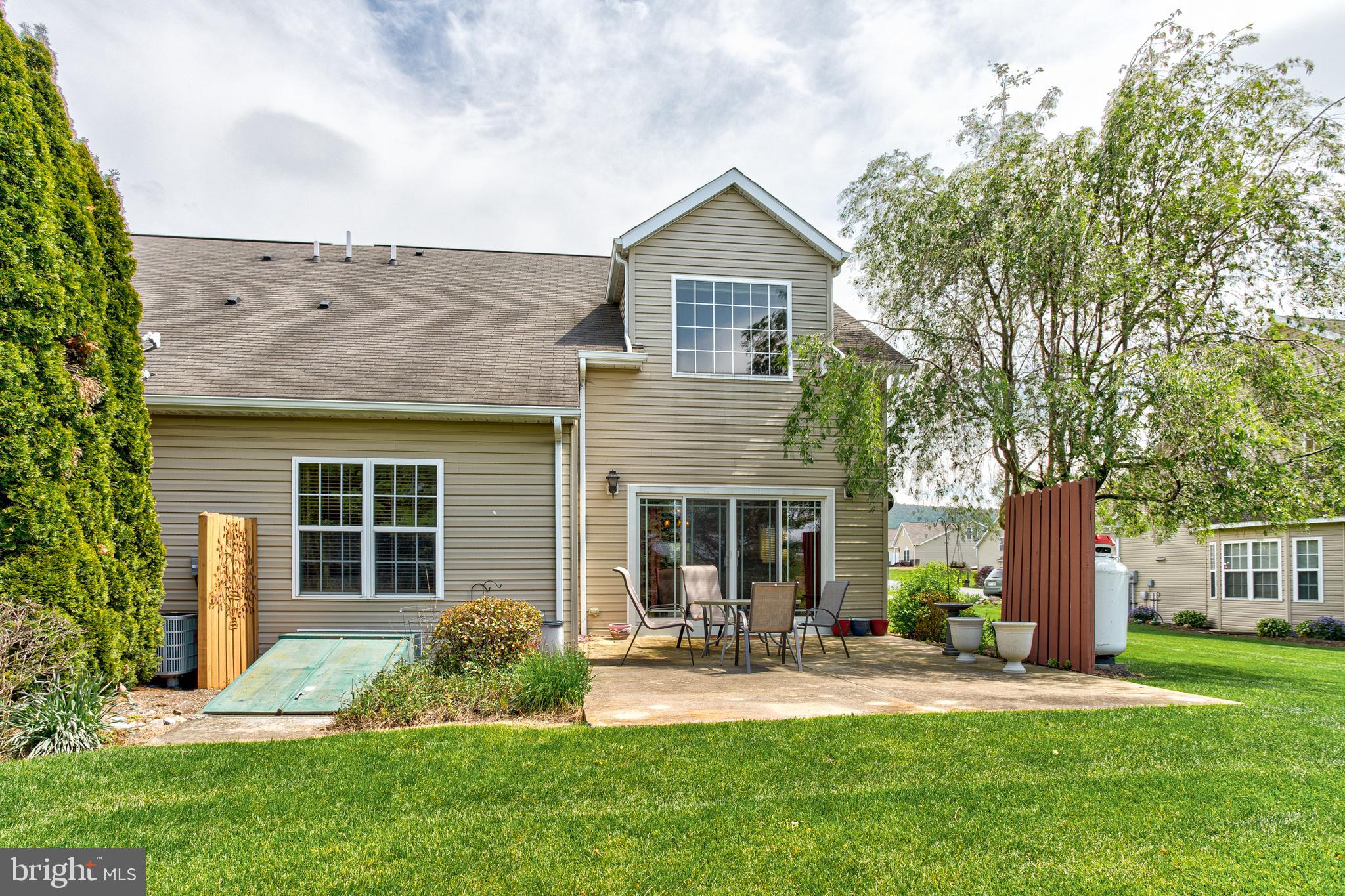 STONY POINTE - Residential