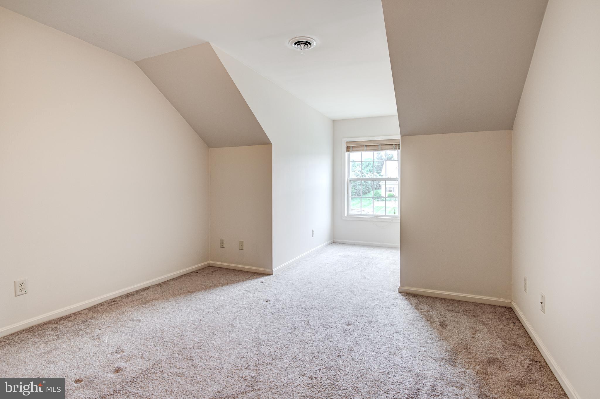 STONY POINTE - Residential