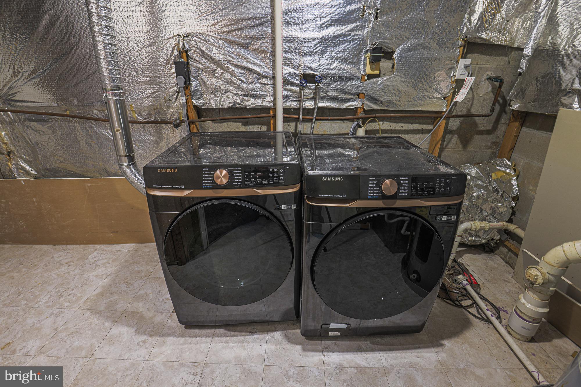 PERRY HALL - Residential Lease