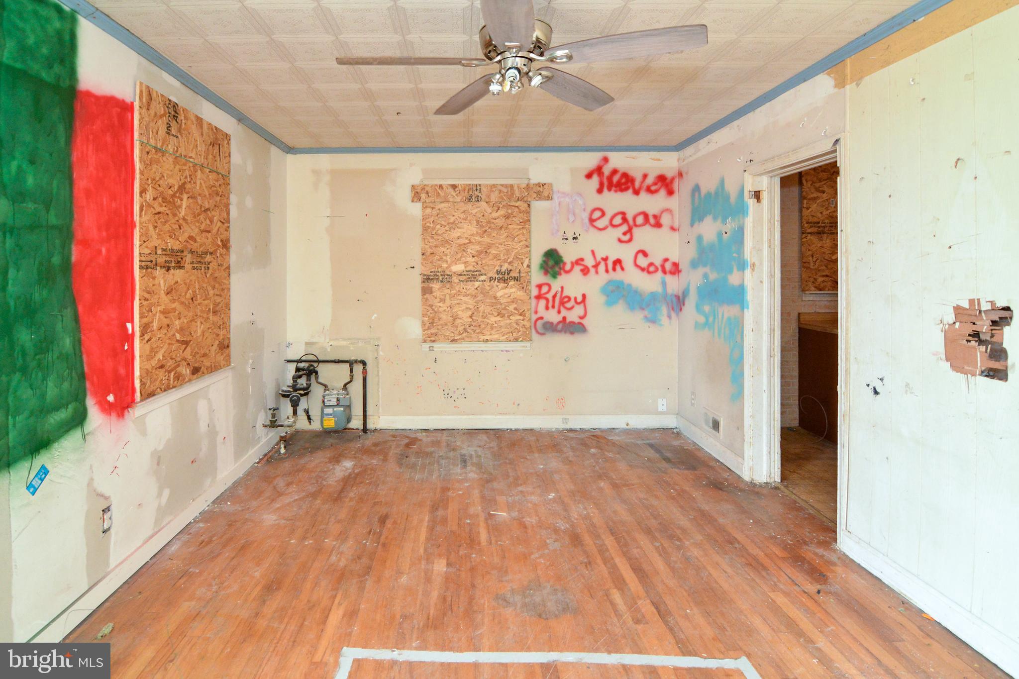 EASTERN TERRACE - Residential