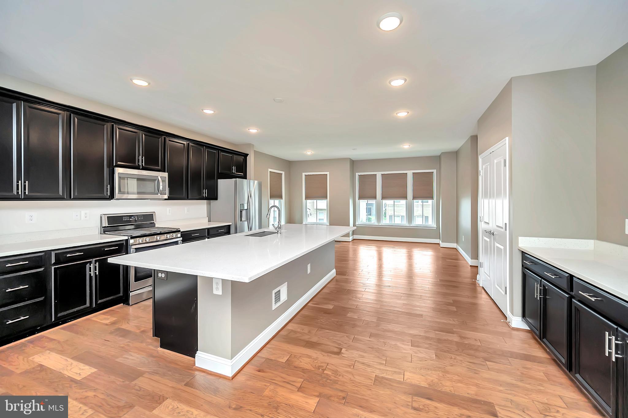 POTOMAC SHORES - Residential