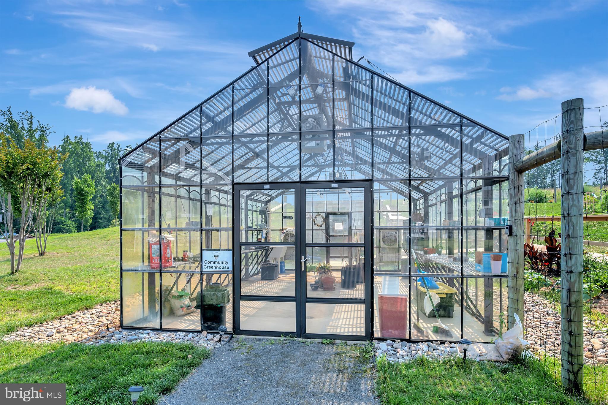 POTOMAC SHORES - Residential