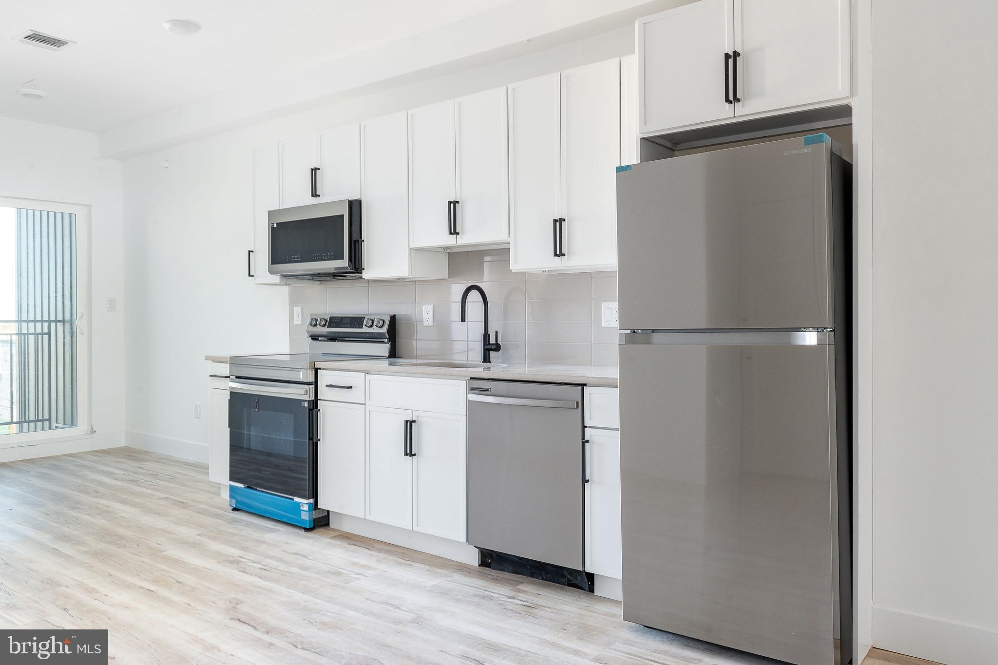 NORRIS SQUARE - Residential Income