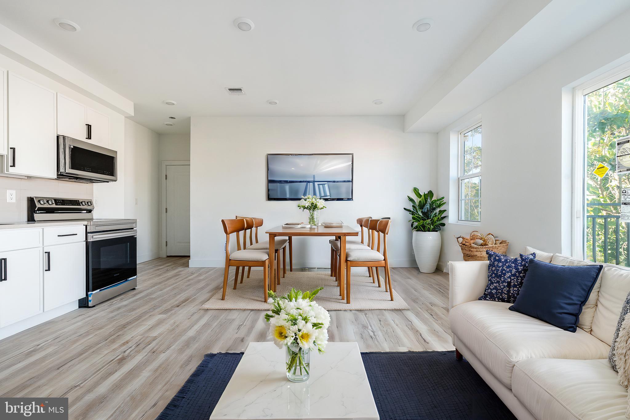 NORRIS SQUARE - Residential Income