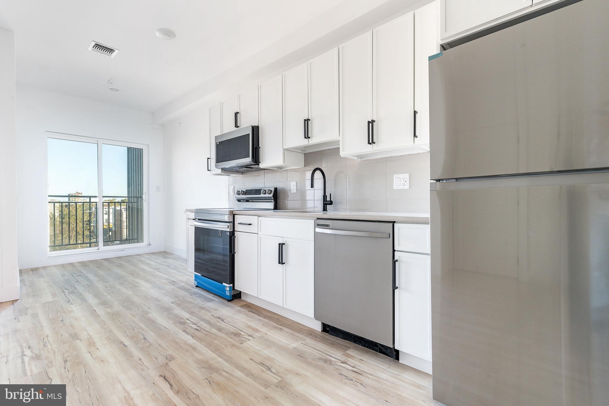 NORRIS SQUARE - Residential Income