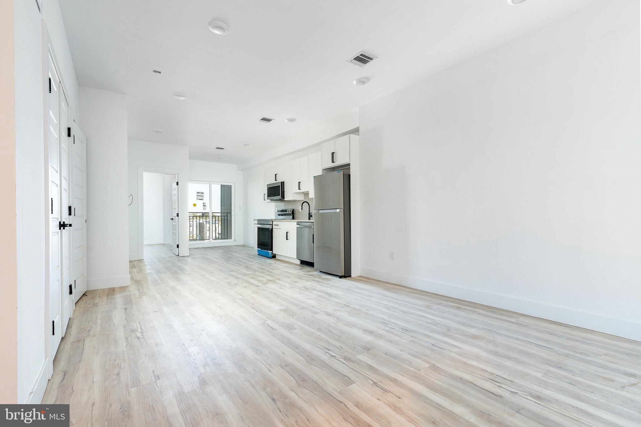 NORRIS SQUARE - Residential Income