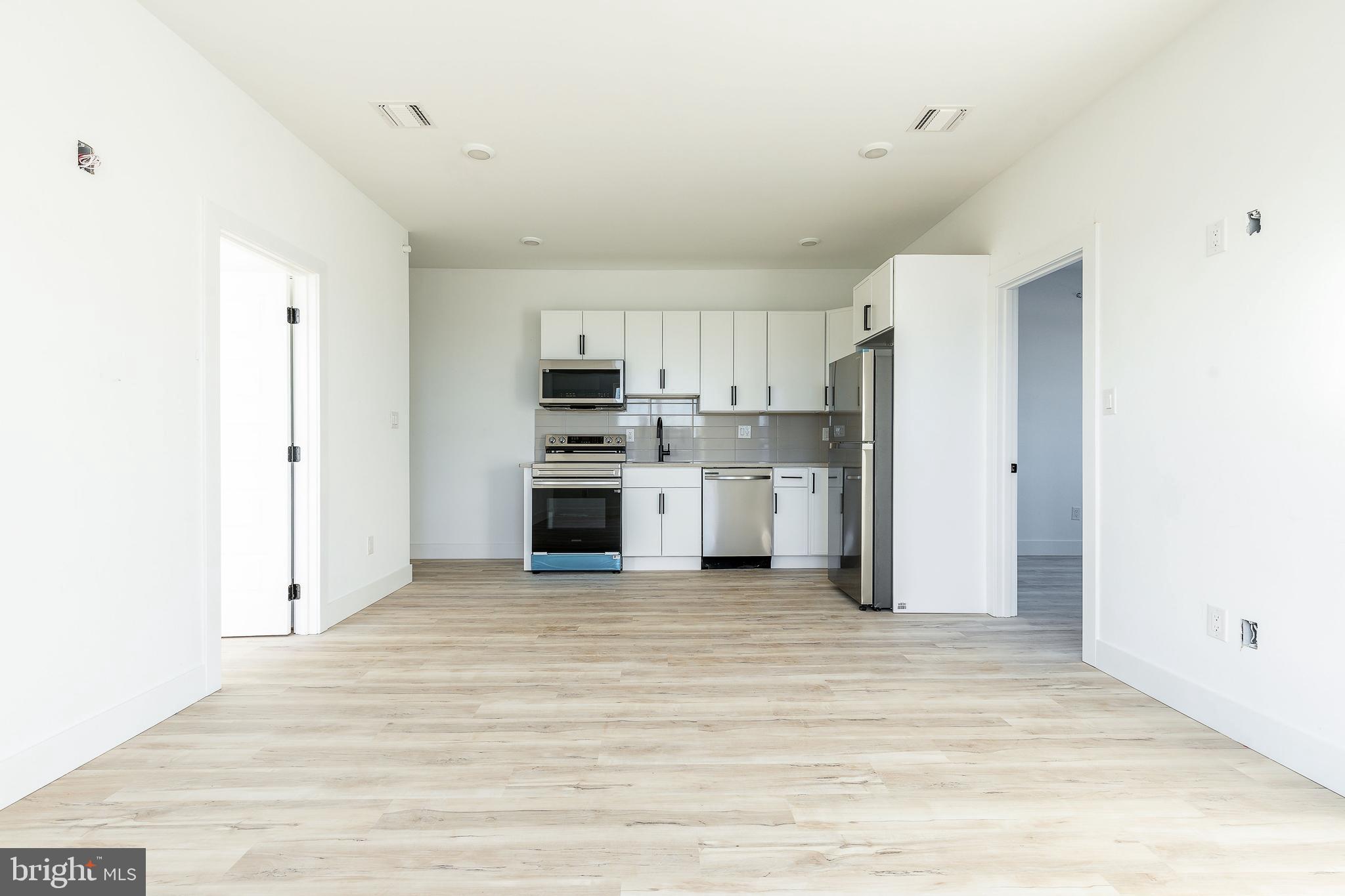 NORRIS SQUARE - Residential Income