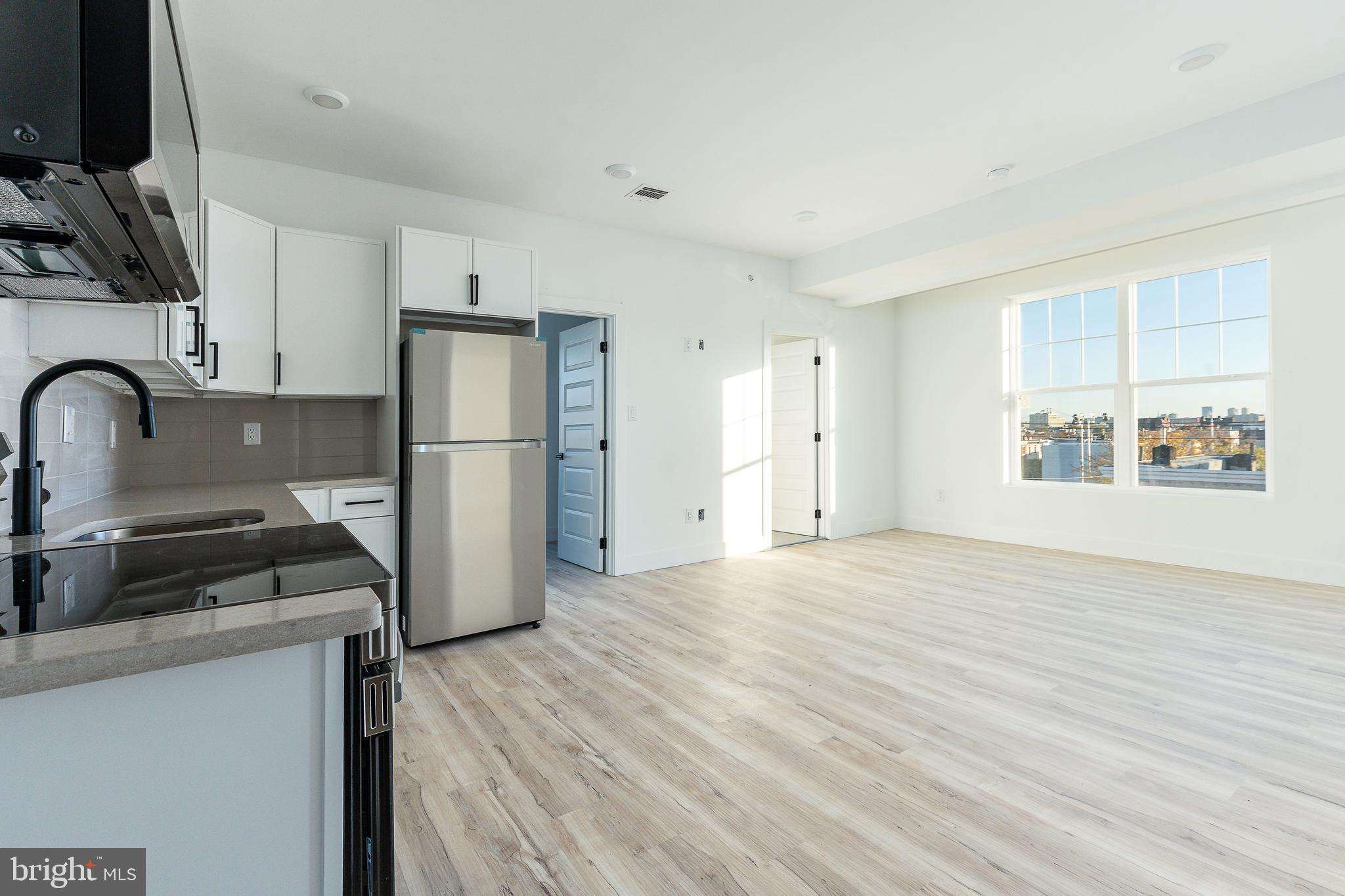 NORRIS SQUARE - Residential Income