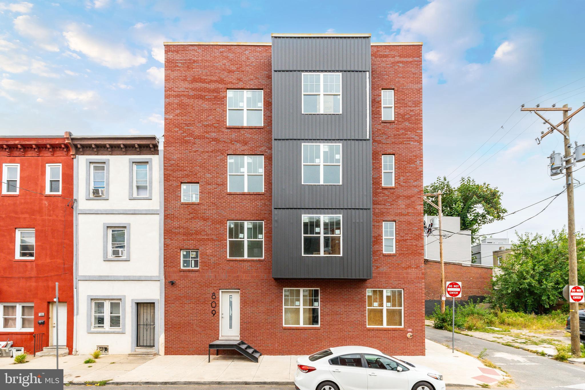 NORRIS SQUARE - Residential Income