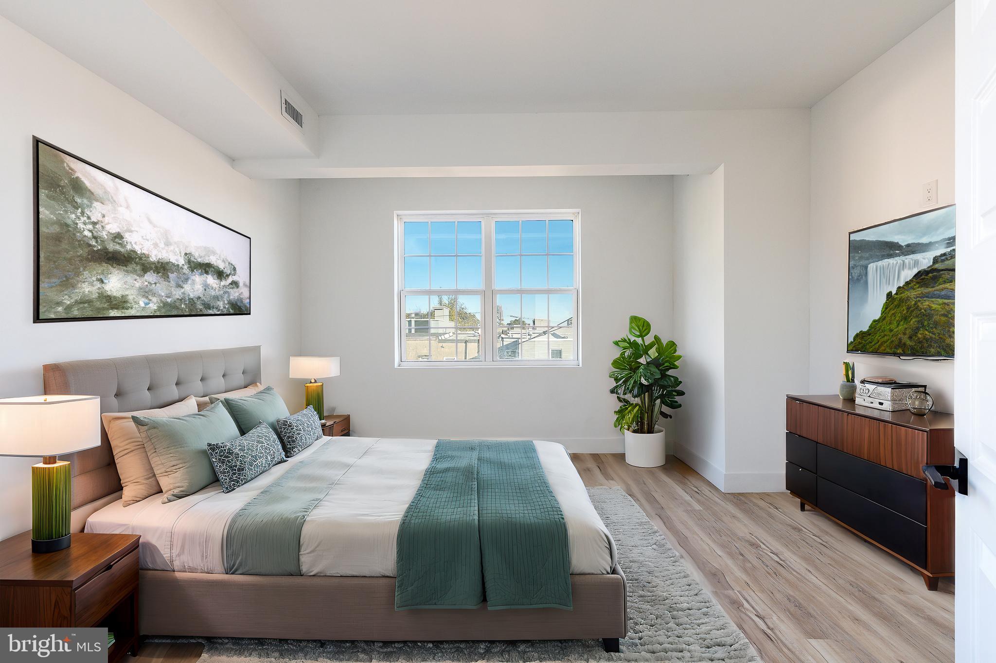 NORRIS SQUARE - Residential Income