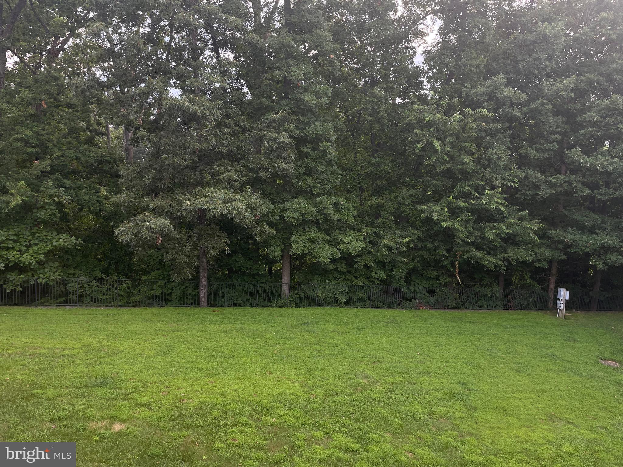 FAIRFAX CENTER LANDBAY - Residential Lease