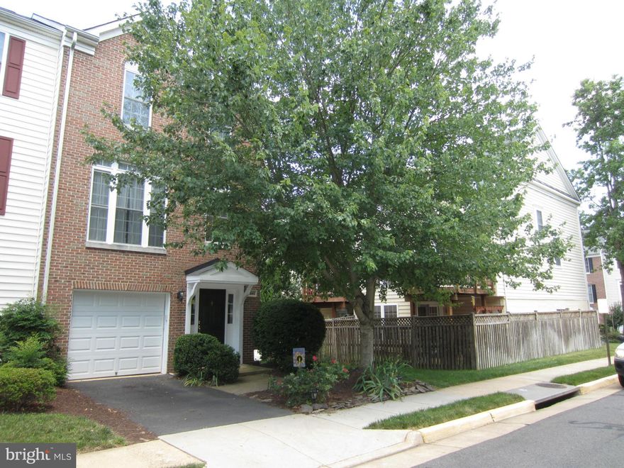 Hardwood floors on the main floor and stairs with newer carpets in all 3 bedrooms*Recently painted*3 levels   townhouse with rec area, a fireplace, a bump out area for an office/den and a laundry/utility room in the above ground basement*Perfectly located in the sought after area of Fairfax*Beautiful and light filled End unit Town house*Backs to woods*Fenced yard w/patio*Deck off the kitchen/den*Gleaming hardwood floors throughout dining room, kitchen, second sitting area/den/office* Near Wegmans, Fair Oaks Mall, Fairfax Corner, lots of shops, restaurants, Rt. 50& I-66*